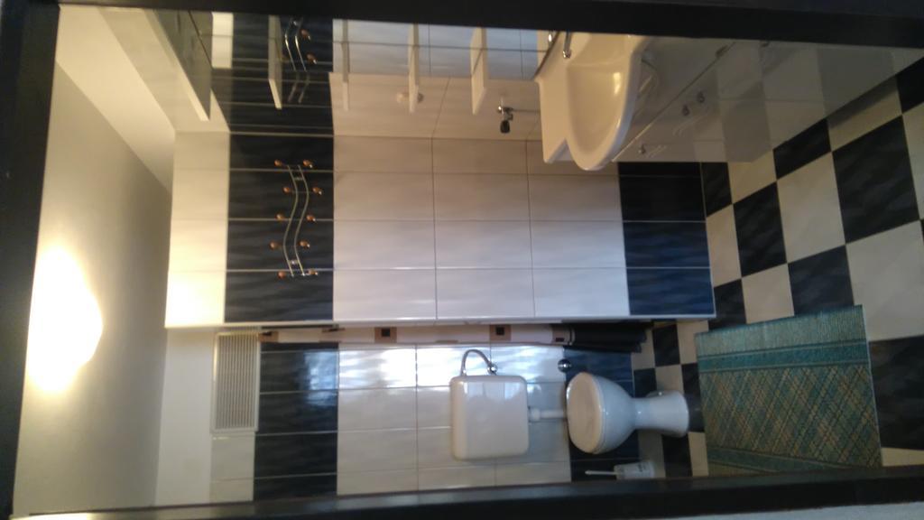 Nella Apartments Sisan Luaran gambar